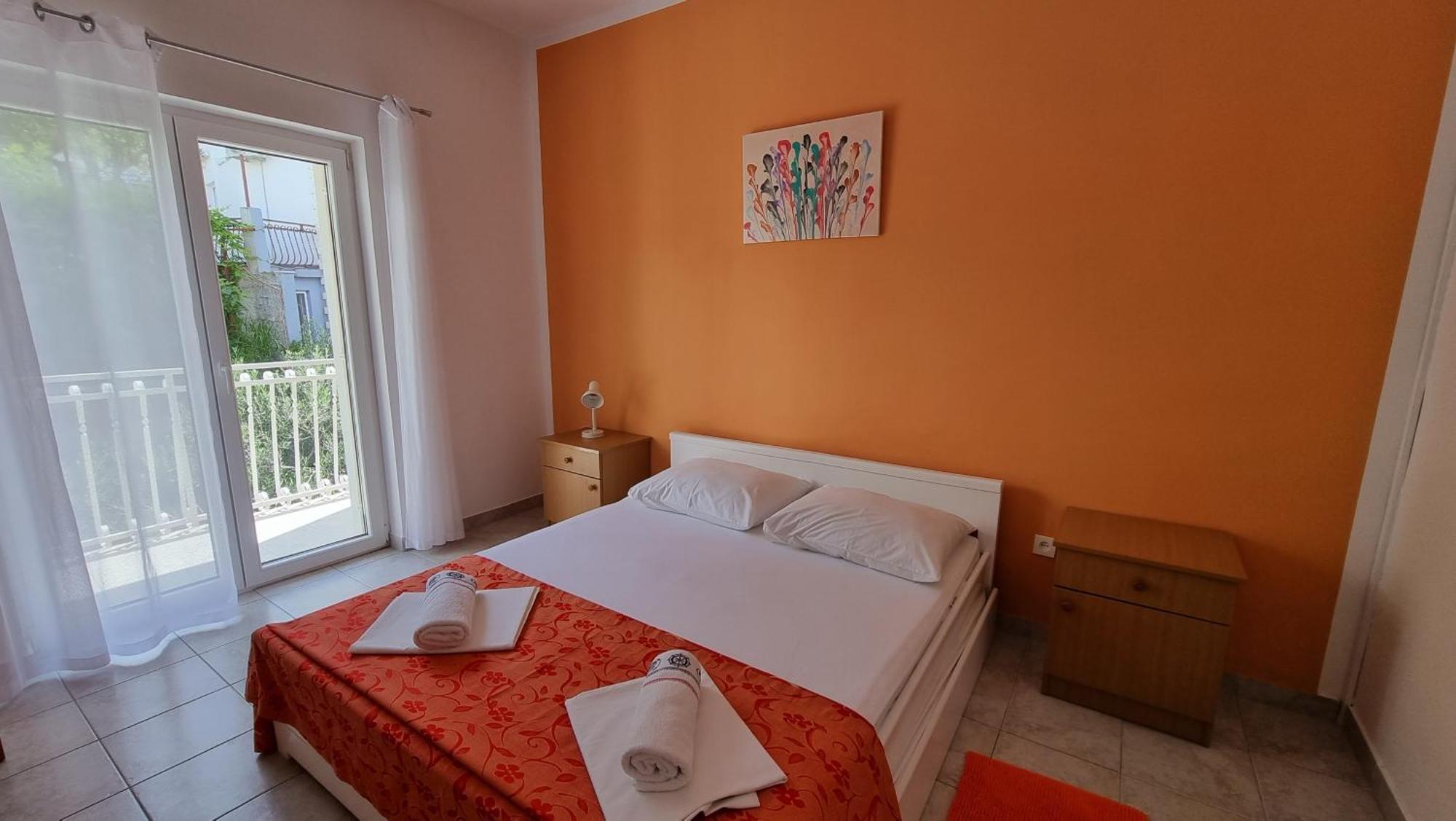 Apartments Mandalinic โอมิช ภายนอก รูปภาพ